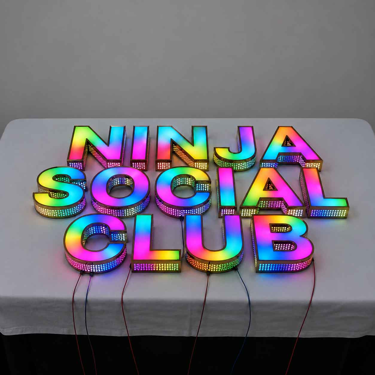 RGB / Programmable Letters: What Controllers and Options Matter 9 RGB programmable LED letters for storefront signage